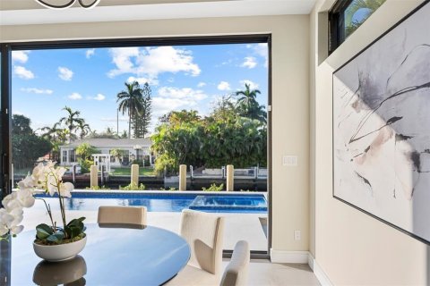 Casa en venta en Fort Lauderdale, Florida, 5 dormitorios, 301.93 m2 № 2402484 - foto 12