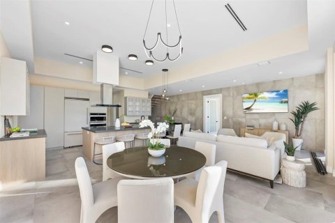Casa en venta en Fort Lauderdale, Florida, 5 dormitorios, 301.93 m2 № 2402484 - foto 7