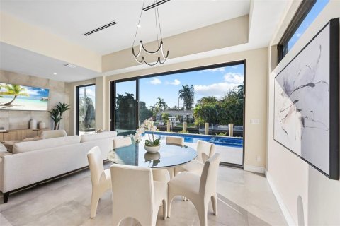 Casa en venta en Fort Lauderdale, Florida, 5 dormitorios, 301.93 m2 № 2402484 - foto 11