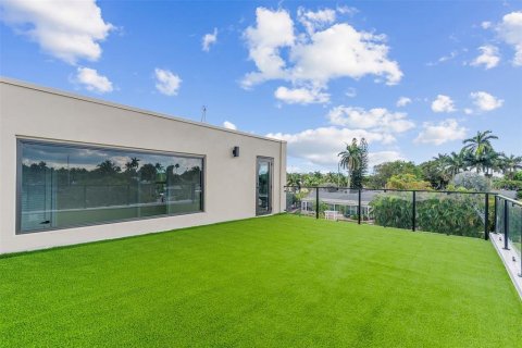 Casa en venta en Fort Lauderdale, Florida, 5 dormitorios, 301.93 m2 № 2402484 - foto 29