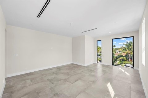 Casa en venta en Fort Lauderdale, Florida, 5 dormitorios, 301.93 m2 № 2402484 - foto 26