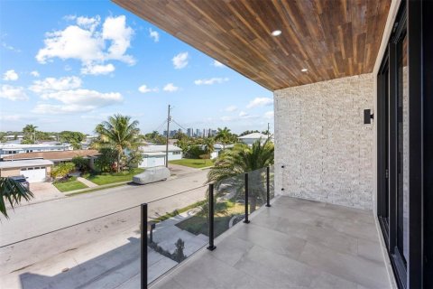 Casa en venta en Fort Lauderdale, Florida, 5 dormitorios, 301.93 m2 № 2402484 - foto 25