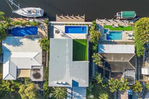 Casa en venta en Fort Lauderdale, Florida, 5 dormitorios, 301.93 m2 № 2402484 - foto 30