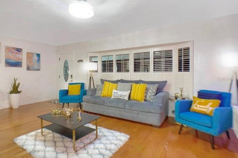 Casa en venta en Tampa, Florida, 4 dormitorios, 157 m2 № 2144880 - foto 6