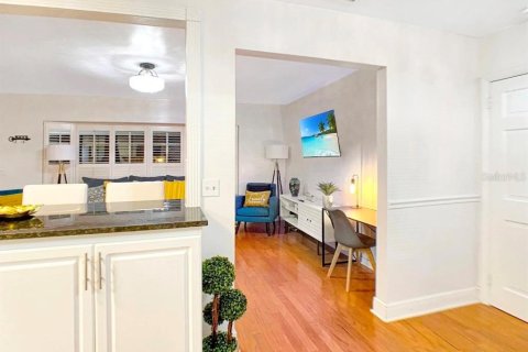 Casa en venta en Tampa, Florida, 4 dormitorios, 157 m2 № 2144880 - foto 9
