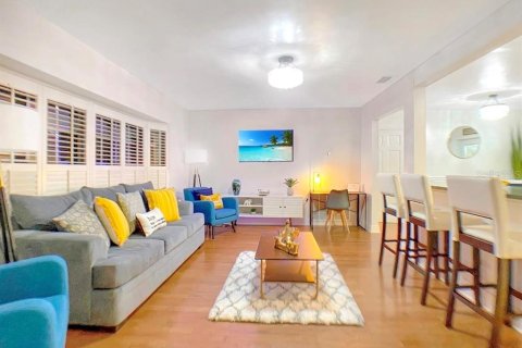Casa en venta en Tampa, Florida, 4 dormitorios, 157 m2 № 2144880 - foto 7