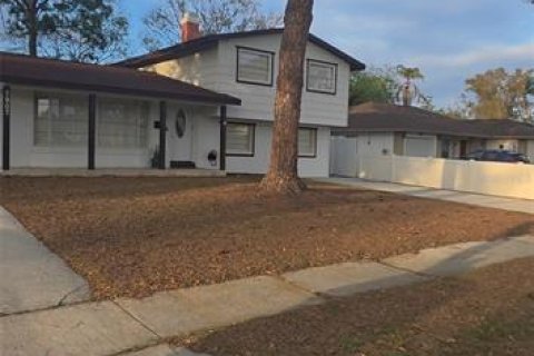 Casa en venta en Tampa, Florida, 4 dormitorios, 157 m2 № 2144880 - foto 3