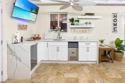 Casa en venta en Tampa, Florida, 4 dormitorios, 157 m2 № 2144880 - foto 25
