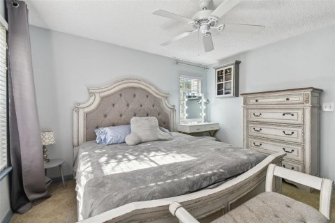 Condo in Palm Harbor, Florida, 2 bedrooms  № 1914448 - photo 6