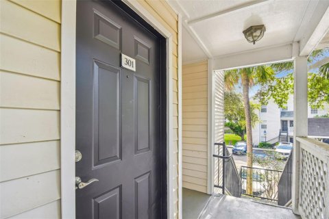 Condo in Palm Harbor, Florida, 2 bedrooms  № 1914448 - photo 2