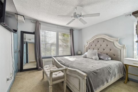 Condo in Palm Harbor, Florida, 2 bedrooms  № 1914448 - photo 5