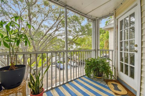 Condo in Palm Harbor, Florida, 2 bedrooms  № 1914448 - photo 25