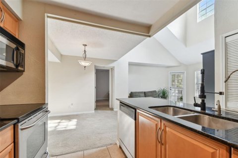 Condo in Palm Harbor, Florida, 2 bedrooms  № 1914448 - photo 17