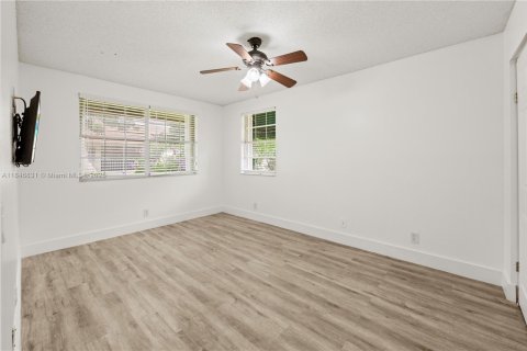 Townhouse in Boca Raton, Florida 3 bedrooms, 113.99 sq.m. № 1846259 - photo 30