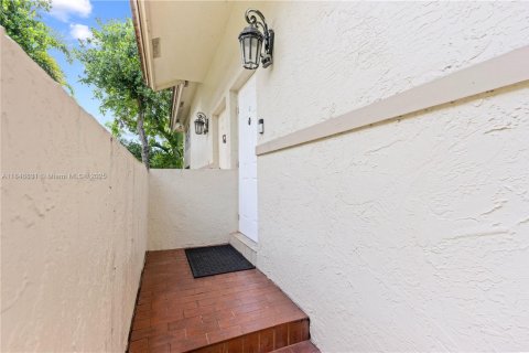 Townhouse in Boca Raton, Florida 3 bedrooms, 113.99 sq.m. № 1846259 - photo 6