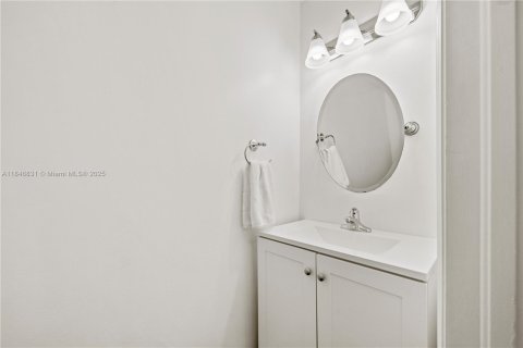 Townhouse in Boca Raton, Florida 3 bedrooms, 113.99 sq.m. № 1846259 - photo 10