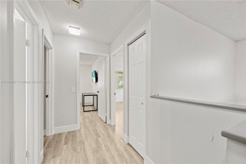 Townhouse in Boca Raton, Florida 3 bedrooms, 113.99 sq.m. № 1846259 - photo 23
