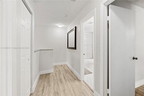 Townhouse in Boca Raton, Florida 3 bedrooms, 113.99 sq.m. № 1846259 - photo 24