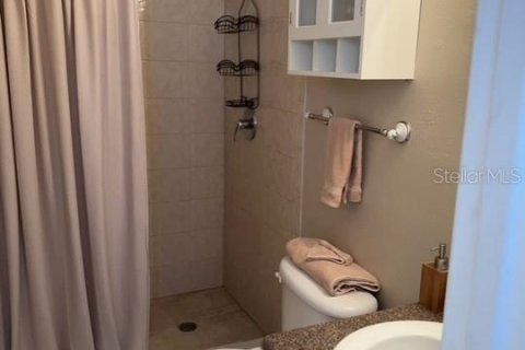 Condominio en alquiler en Sarasota, Florida, 2 dormitorios, 97.45 m2 № 1746722 - foto 17