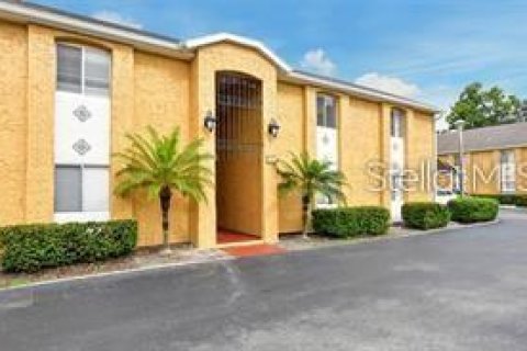 Condominio en alquiler en Sarasota, Florida, 2 dormitorios, 97.45 m2 № 1746722 - foto 1