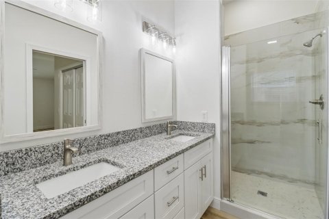 Купить виллу или дом в Те-Виллиджис, Флорида 7 комнат, 175.49м2, № 2233459 - фото 18