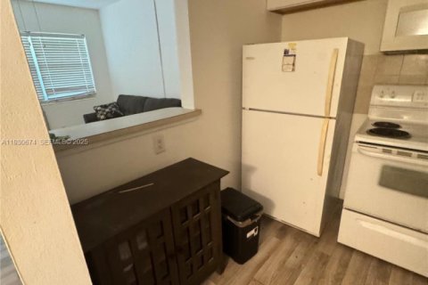 Condominio en venta en West Palm Beach, Florida, 1 dormitorio, 52.95 m2 № 2034381 - foto 8