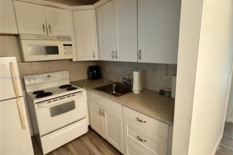 Condominio en venta en West Palm Beach, Florida, 1 dormitorio, 52.95 m2 № 2034381 - foto 6