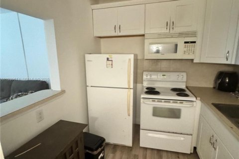 Condominio en venta en West Palm Beach, Florida, 1 dormitorio, 52.95 m2 № 2034381 - foto 7