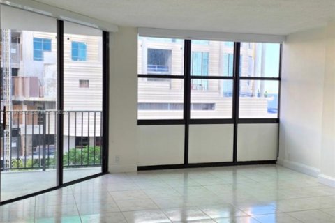 Condo à Miami, Floride, 1 chambre  № 2433997