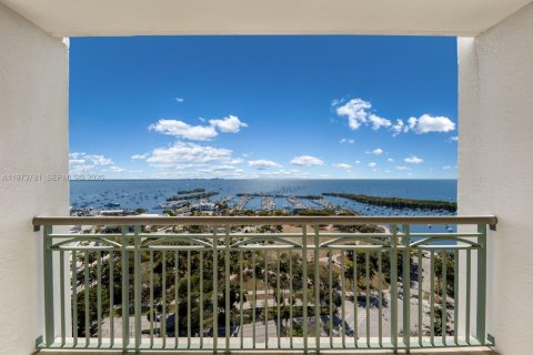 Купить кондоминиум в Майами, Флорида 3 спальни, 196.4м2, № 2034138 - фото 27