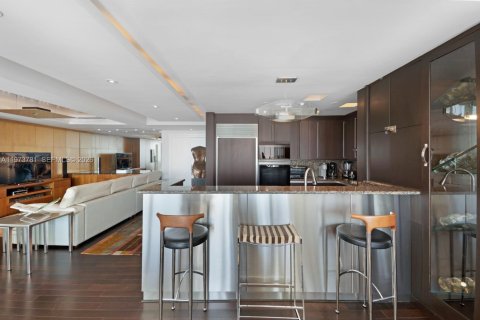 Купить кондоминиум в Майами, Флорида 3 спальни, 196.4м2, № 2034138 - фото 11