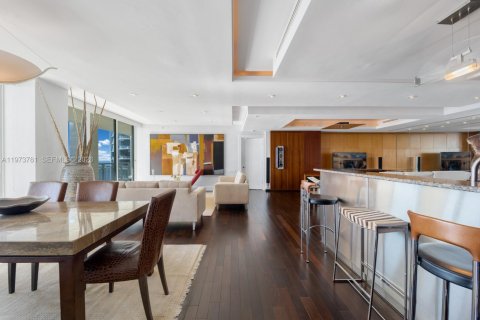 Купить кондоминиум в Майами, Флорида 3 спальни, 196.4м2, № 2034138 - фото 17