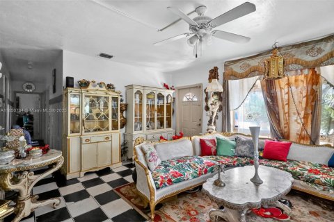 Купить виллу или дом в Майами, Флорида 2 спальни, 108.32м2, № 1990975 - фото 8
