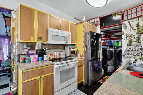 Купить виллу или дом в Майами, Флорида 2 спальни, 108.32м2, № 1990975 - фото 9