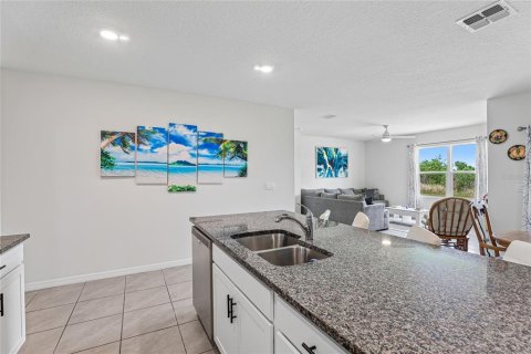 Villa ou maison à vendre à Lakeland, Floride: 4 chambres, 168.34 m2 № 2142759 - photo 12