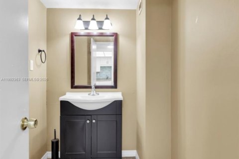 Condominio en venta en Aventura, Florida, 1 dormitorio, 93.37 m2 № 2056862 - foto 10