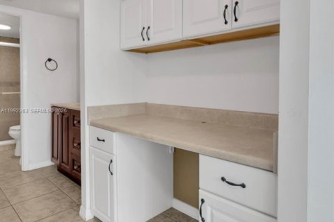 Condominio en venta en Aventura, Florida, 1 dormitorio, 93.37 m2 № 2056862 - foto 12