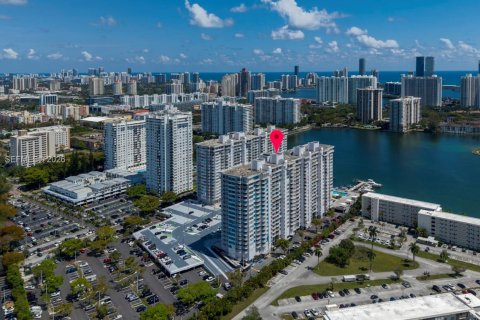 Condominio en venta en Aventura, Florida, 1 dormitorio, 93.37 m2 № 2056862 - foto 22
