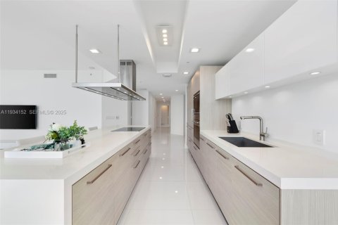 Copropriété à vendre à North Miami Beach, Floride: 3 chambres, 221.66 m2 № 1992428 - photo 14