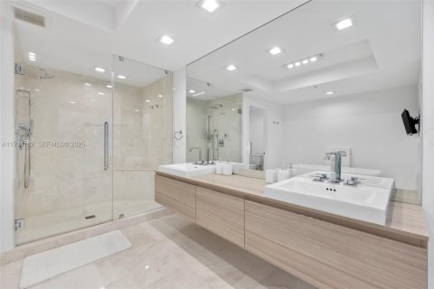 Copropriété à vendre à North Miami Beach, Floride: 3 chambres, 221.66 m2 № 1992428 - photo 24