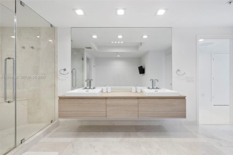 Copropriété à vendre à North Miami Beach, Floride: 3 chambres, 221.66 m2 № 1992428 - photo 22