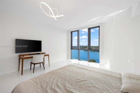 Copropriété à vendre à North Miami Beach, Floride: 3 chambres, 221.66 m2 № 1992428 - photo 30