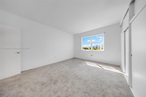 Copropriété à vendre à North Bay Village, Floride: 2 chambres, 96.62 m2 № 1939523 - photo 20