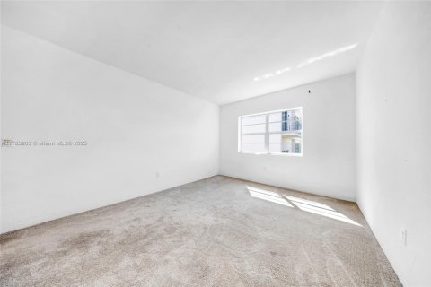 Copropriété à vendre à North Bay Village, Floride: 2 chambres, 96.62 m2 № 1939523 - photo 29