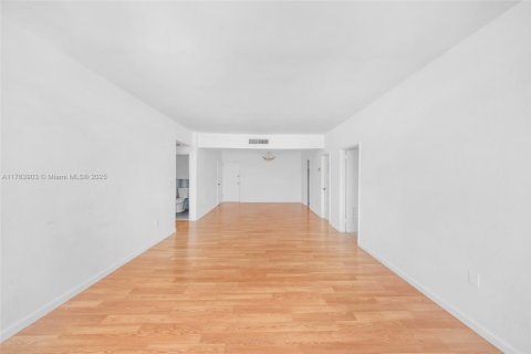 Copropriété à vendre à North Bay Village, Floride: 2 chambres, 96.62 m2 № 1939523 - photo 8