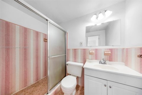 Copropriété à vendre à North Bay Village, Floride: 2 chambres, 96.62 m2 № 1939523 - photo 24