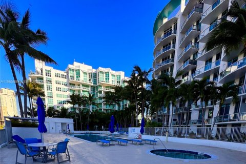 Купить кондоминиум в Авентура, Флорида 2 спальни, 111.85м2, № 2027355 - фото 14