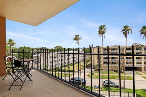 Copropriété à vendre à Saint Petersburg, Floride: 2 chambres, 122.17 m2 № 1918303 - photo 19