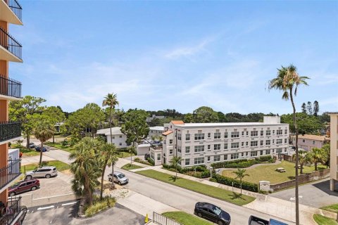 Copropriété à vendre à Saint Petersburg, Floride: 2 chambres, 122.17 m2 № 1918303 - photo 23