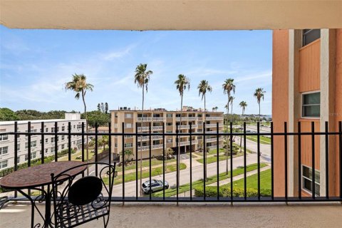 Copropriété à vendre à Saint Petersburg, Floride: 2 chambres, 122.17 m2 № 1918303 - photo 18